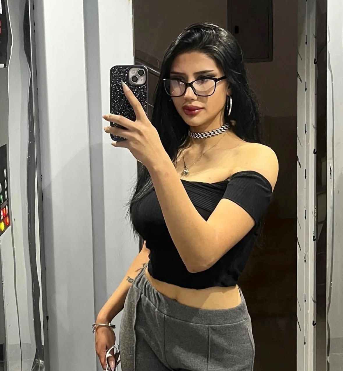 Yerebakan Masöz Bayan Escort İkra